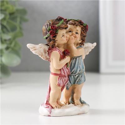 Сувенир полистоун "Два ангела в веночках с розами секретничают" 9х8,5х3,5 см