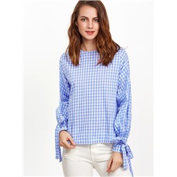 бело-синяя клетчатая блуза с бантом с кнопками на спине
