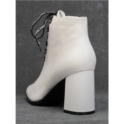 01-B087B-360D WHITE Ботинки демисезонные женские (натуральная кожа, байка)