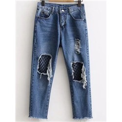 Синие модные джинсы с разрезами