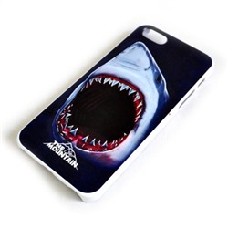 Чехол для iPhone 5/5s "Shark Bite (white)"