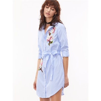 Сине-белое полосатое платье-рубашка с вышивкой с поясом
