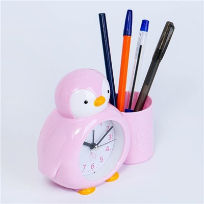 Будильник "Пингвинёнок", с карандашницей, дискретный ход, d-6 см, 12 х 14.5 см, розовый