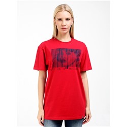 футболка женская красный