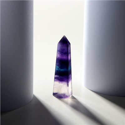 Кристалл из натурального камня «Фиолетовый флюорит», высота: от 4 до 5 см