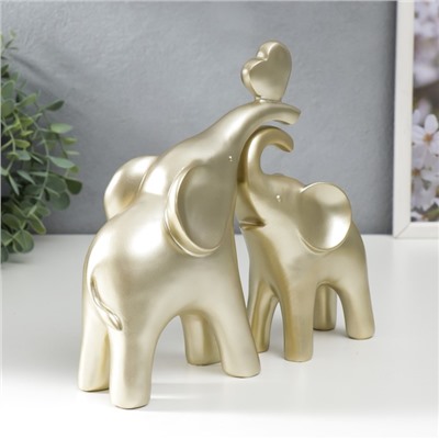 Сувенир полистоун "Пара слонов с сердцем" белое золото 15,5х11х6,5 21,5х16х16 см