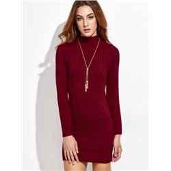 Бордовое облегающее платье-свитер с вязаным узором