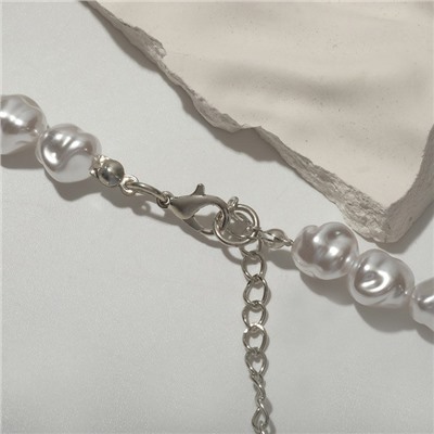 Кулон на декоративной основе «Крест» ажурный, цвет белый в серебре, L= 35 см
