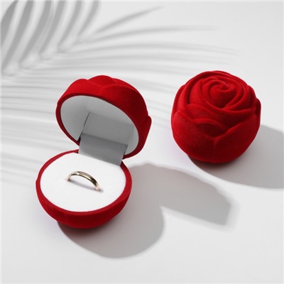 Футляр бархатный под кольцо "Роза" крупная, 5x5,5x5, цвет красный, вставка белая