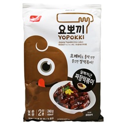 Рисовые палочки токпокки в соусе из черных бобов Чачжан Black Soybean Sauce Yopokki (2 порции), Корея, 240 г. Акция