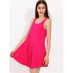 Ярко-розовое модное платье