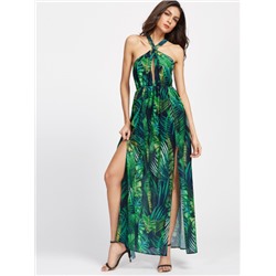 Зелёное модное платье с принтом и вырезом