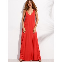 Красное макси платье с глубоким вырезом