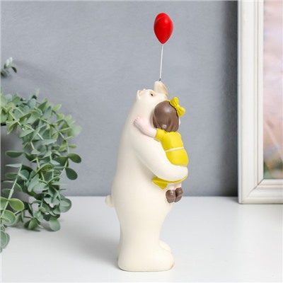 Сувенир полистоун "Медведь с малышкой на руках, с шариком-сердцем в лапе" 11х6,5х27 см