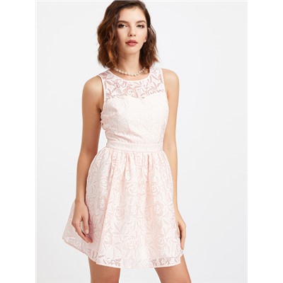Розовое модное платье без рукавов с цветочным принтом