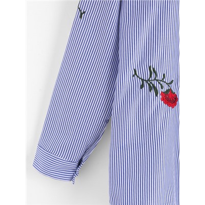 Модная блуза в полоску с карманами и вышивкой