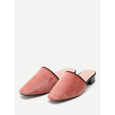 Розовые модные тапочки на каблуках