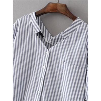 Модная асимметричная блуза в полоску с V-образным вырезом