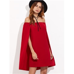 Красное модное платье с открытыми плечами