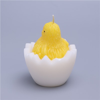 Декоративная свеча "Цыплёнок в яйце"