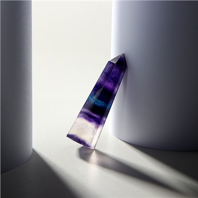 Кристалл из натурального камня «Фиолетовый флюорит», высота: от 4 до 5 см